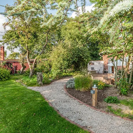 Lovely In With Wifi 別荘