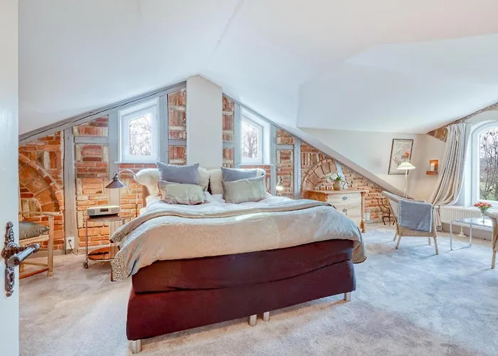 Дом отдыха Lovely In With Wifi *